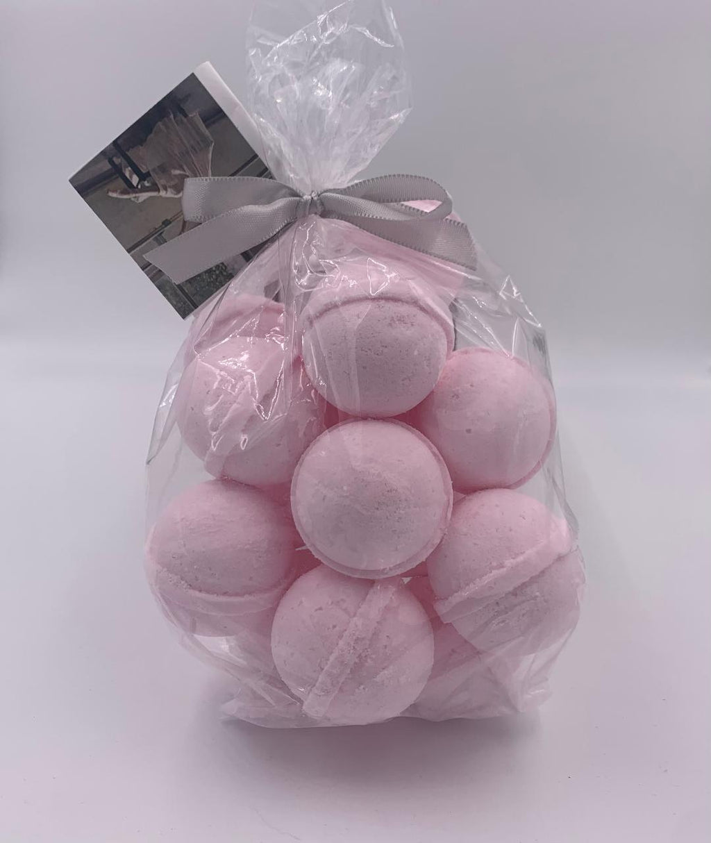 14 bath bombs in Pink Sugar (Aquolina Type)  fragrance, gift bag bath fizzies, great for dry skin, shea, cocoa, 7 ultra rich oils