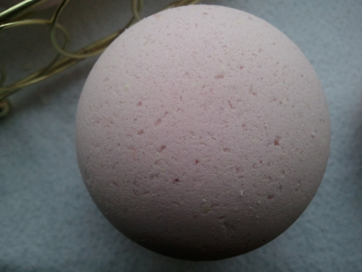 14 bath bombs Classy Lady bath fizzies, great for dry skin, shea, cocoa, 7 ultra rich oils